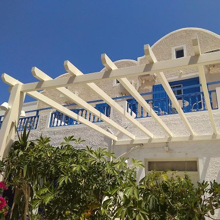 Villa Dioni Kamári エクステリア 写真
